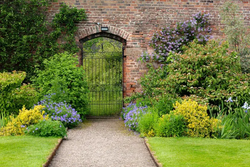 allée de jardin